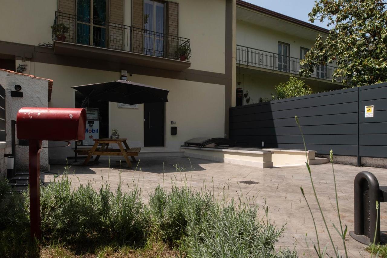 B.Bunker Hotel San Nicola La Strada Exterior photo